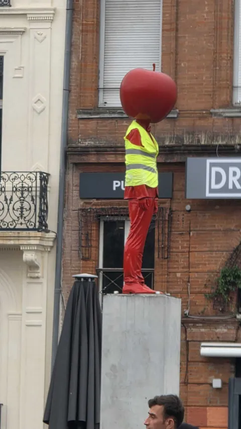 Veliki prosvjedi zahvatili su u subotu Francusku, a među gradovima u kojima je do&scaron;lo do policijskih intervencija na&scaron;ao se i Toulouse.