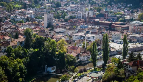 08.10.2024., Sarajevo - Jesenski ugodjaj na Zutoj Tabiji s koje se pruza pogled na Sarajevo. Photo: Zvonimir Barisin/PIXSELL