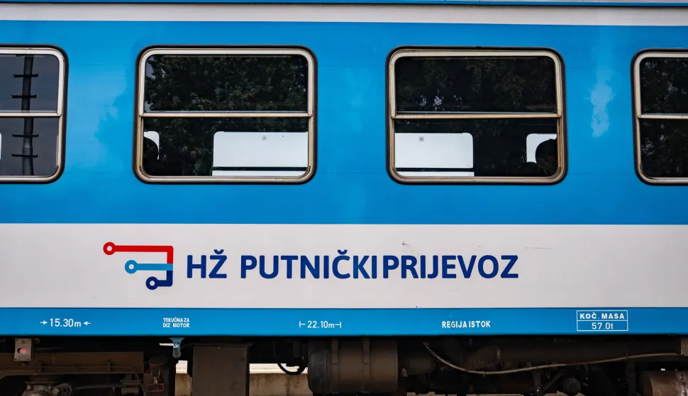 Bizovac, 2. 7. 2026., Obilazak radova na dionici željezničke pruge Osijek - Ko&scaron;kailustracija; slobodnjaci; putovanje; Željeznica; željeznička pruga; obilazak radova; radovi; pruga; vlak; vlakovi; željeznički promet; HŽ; prijevoz; vagon