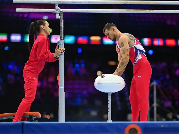 SP U GIMNASTICI 2026RotterdamIllia Kovtun, trenerica Iryna Gorbacheva (također poznata kao Irina Gorbačeva 