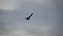  U vojarni "Pukovnik Marko Živković" na Plesu u srijedu je održana prezentacija zajedničkih aktivnosti hrvatskih i francuskih eskadrila opremljenih vi&scaron;enamjenskim borbenim avionima Rafale, a zrakoplovni tehničari zajedno surađuju u održavanju Rafalea, priopćilo je Ministarstvo obrane RH.