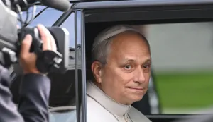 Pope Leo XIV leaves the Gemelli University Hospital, four days after a surgery to remove a cancerous tumour from his right lung, in Rome on October 17, 2026. (Photo by Tiziana FABI/AFP)