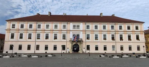 Najmonumentalnija barokna zgrada u osječkoj najstarijoj sačuvanoj gradskoj jezgri Tvrđi dvokatnica je Generalata.listopad 2026.
