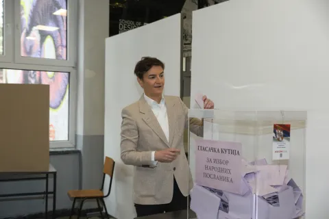 25, October, 2026, Belgrade - Vice President of the Main Board of the Serbian Progressive Party and Acting President of the Republic of Serbia Ana Brnabic voted at polling station number 34, in the School of Design. Ana Branbic. Photo: M.M./ATAImages25, oktobar 2026, Beograd - Potpredsednik Glavnog odbora Srpske napredne stranke i VD predsednika Republike Srbije Ana Brnabic glasala je na birackom mestu broj 34, u Skoli za dizajn. Photo: M.M./ATAImages Photo: M.M./ATAImages/PIXSELL
