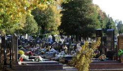 Osijek, 27. 10. 2026, Centralno groblje, pressica u povodu Svih svetih.snimio GOJKO MITIĆ