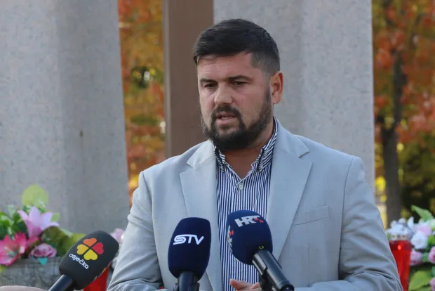 Osijek, 27. 10. 2026, Centralno groblje, pressica u povodu Svih svetih. Direktor GPP-a, Darijan Rudan.snimio GOJKO MITIĆ
