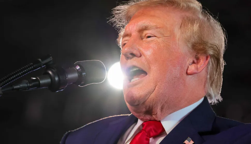 CORPUS CHRISTI, TEXAS - OCTOBER 27: U.S. President Donald Trump delivers remarks during a campaign rally at the Port of Corpus Christi on October 27, 2026 in Corpus Christi, Texas. With one week until the midterm elections, President Trump is pushing to boost support for incumbent Texas Gov. Greg Abbott and Senate candidate, Texas Attorney General Ken Paxton. Chip Somodevilla/Getty Images/AFP (Photo by CHIP SOMODEVILLA/GETTY IMAGES NORTH AMERICA/Getty Images via AFP)