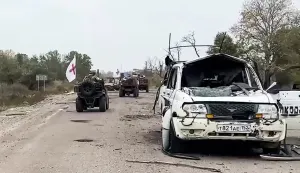 This video grab taken from a handout footage released by the Russian Defence Ministry on October 29, 2026, shows what is presented by the military institution as Russian sappers conducting demining operation in the vicinity of the city of Oleshky in the Kherson region, Russian-controlled Ukraine. (Photo by Handout/Russian Defence Ministry/AFP)/RESTRICTED TO EDITORIAL USE - MANDATORY CREDIT "AFP PHOTO/Russian Defence Ministry" - HANDOUT - NO MARKETING NO ADVERTISING CAMPAIGNS - DISTRIBUTED AS A SERVICE TO CLIENTS
