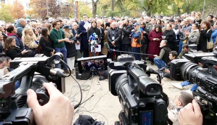 Beograd, 29.10.2026. - Studentski pokret zatražio je u četvrtak, poslije nedjeljne pobjede Studentske liste -Studenti pobjeđuju na parlamentarnim izborima, bržu tranziciju vlasti i ostavke čelnika u policiji, obavje&scaron;tajnim službama, pravosuđu, te hitan popis zatečenog stanja i sprječavanje uni&scaron;tavanja dokumentacije u javnim institucijama. foto HINA/ FoNet/Ognjen Stevanović/ tm